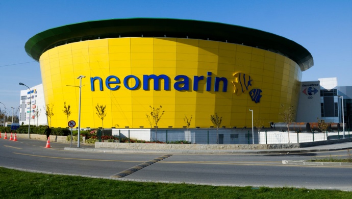 نيومارين مول